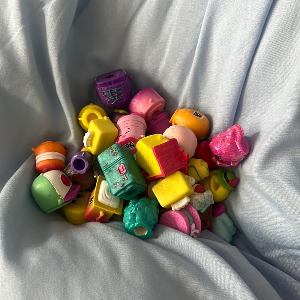 40 pack of shopkins